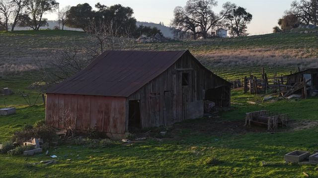 5661 Thompson Hill Rd, Placerville, CA 95667