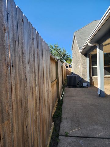 12303 Doe Meadow Drive, Stafford, TX 77477
