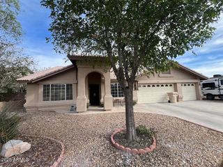 8981 W TUCKEY Lane, Glendale, AZ 85305