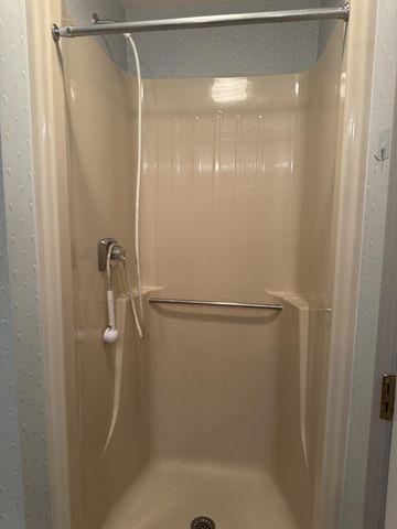 5 Sycamore Court, Atkinson, NH 03811