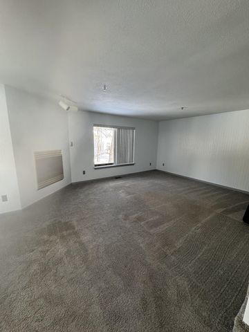 5 Sycamore Court, Atkinson, NH 03811