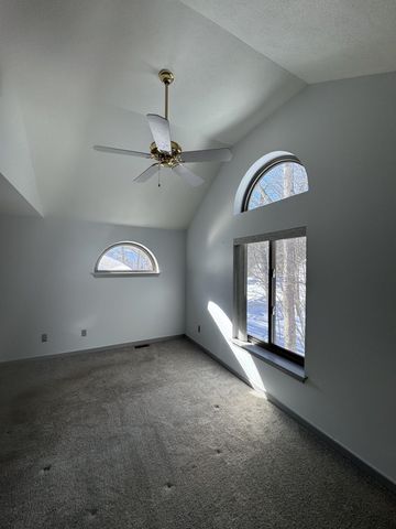 5 Sycamore Court, Atkinson, NH 03811