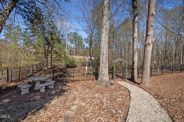 490 Bear Tree Creek, Chapel Hill, NC 27517