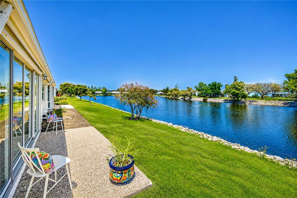 Image 16 of property listing at 4603 LEXINGTON CIRCLE, Bradenton, FL 34210