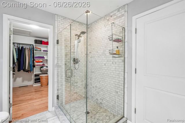 225 E Caledonia Street, Howell, MI 48843
