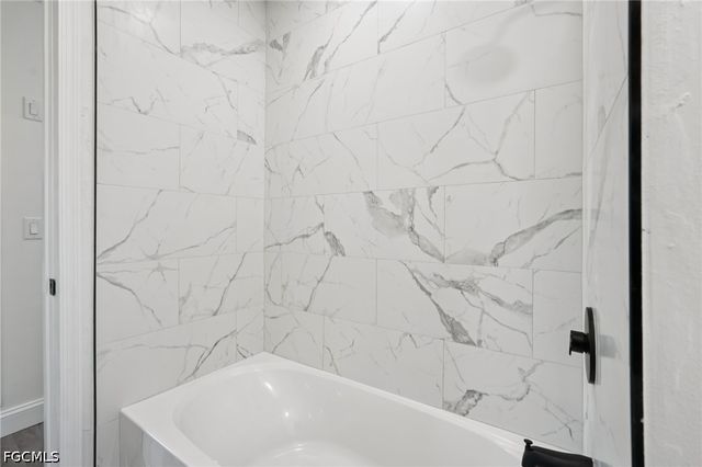 4927 Billys Creek DR, Fort Myers, FL 33905