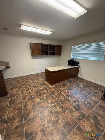 9710 Lark Trail, Salado, TX 76571