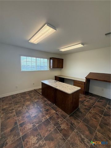 9710 Lark Trail, Salado, TX 76571