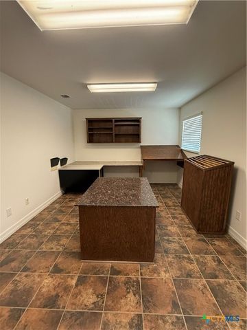 9710 Lark Trail, Salado, TX 76571