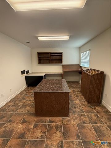 9710 Lark Trail, Salado, TX 76571