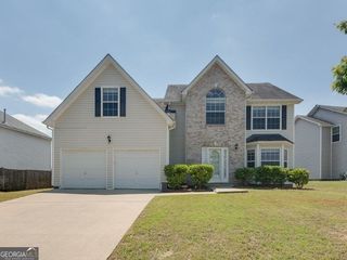 6064 REDTOP Loop, Fairburn, GA 30213