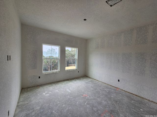 664 LUEHLFING DR, Canyon Lake, TX 78133