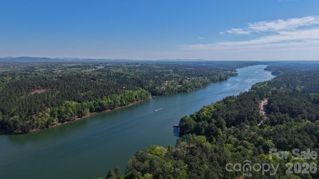 105 Beacon Ridge Drive, Connelly Springs, NC 28612