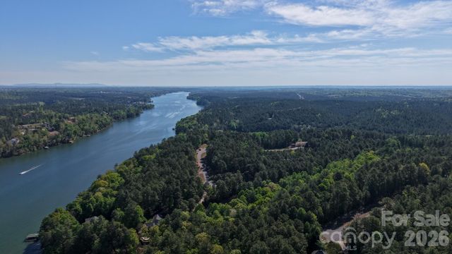 105 Beacon Ridge Drive, Connelly Springs, NC 28612
