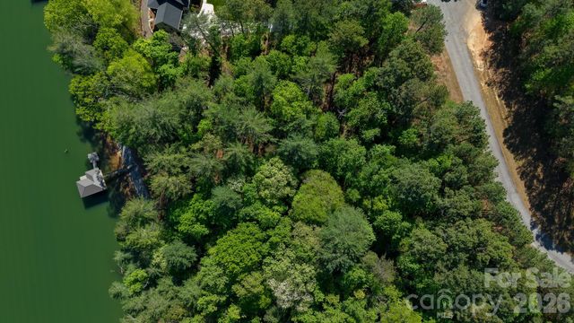 105 Beacon Ridge Drive, Connelly Springs, NC 28612