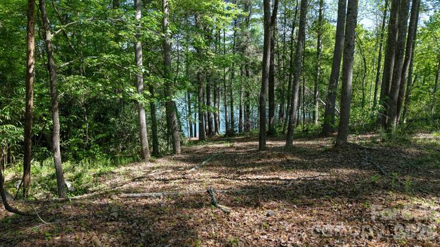 105 Beacon Ridge Drive, Connelly Springs, NC 28612