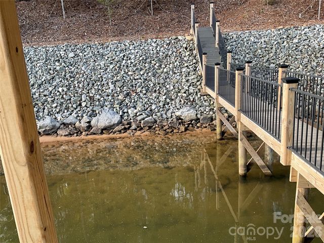 105 Beacon Ridge Drive, Connelly Springs, NC 28612