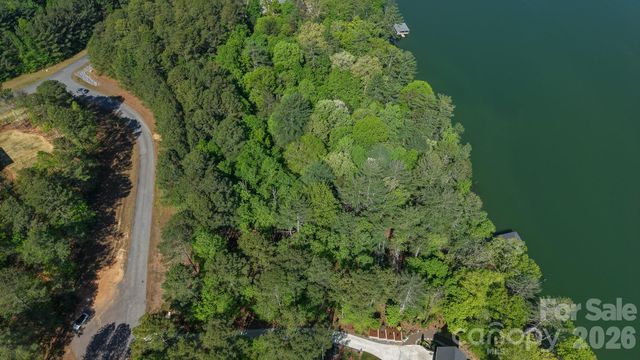 105 Beacon Ridge Drive, Connelly Springs, NC 28612