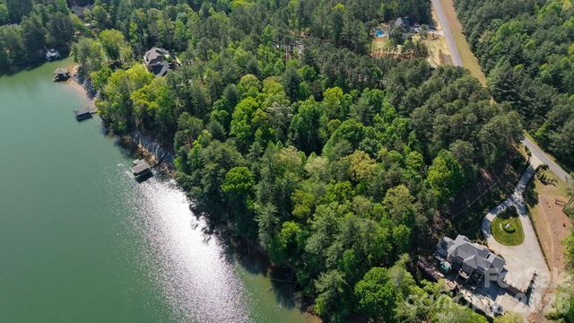 105 Beacon Ridge Drive, Connelly Springs, NC 28612