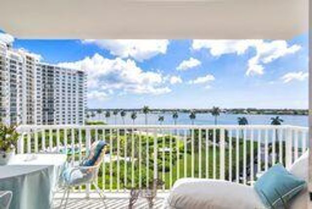 1801 S Flagler Drive 707, West Palm Beach, FL 33401