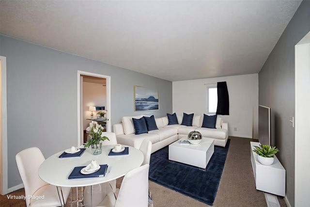 325 N Locust Street, Madrid, IA 50156