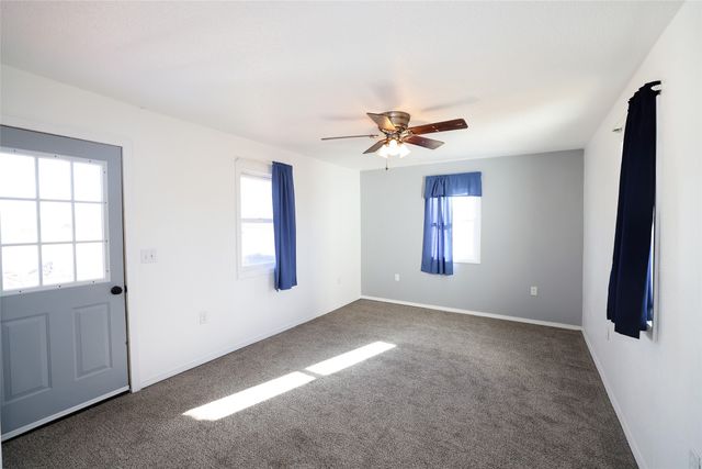 325 N Locust Street, Madrid, IA 50156