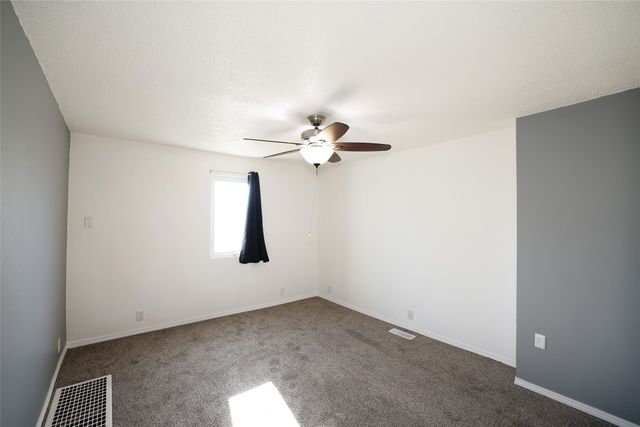 325 N Locust Street, Madrid, IA 50156