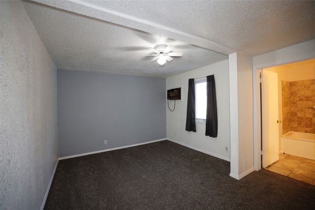 325 N Locust Street, Madrid, IA 50156