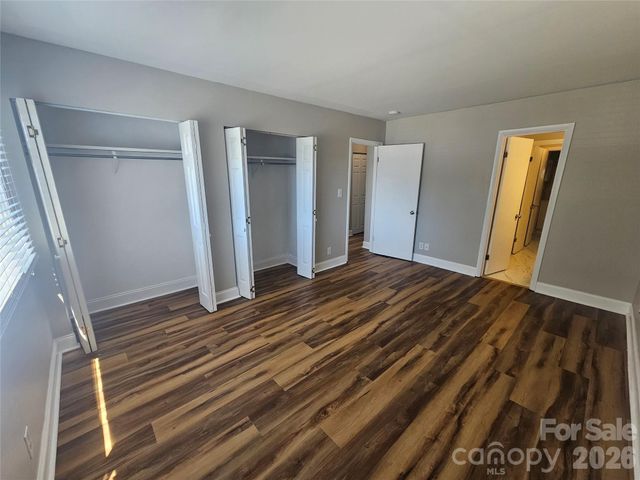 1050 21st Avenue NW 64, Hickory, NC 28601