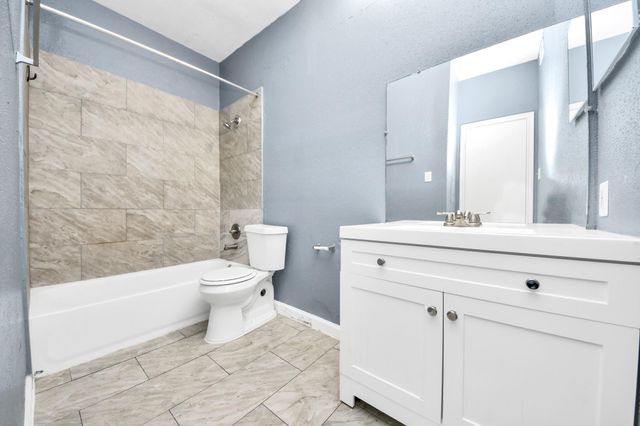 14550 Fonmeadow Drive 803, Houston, TX 77035