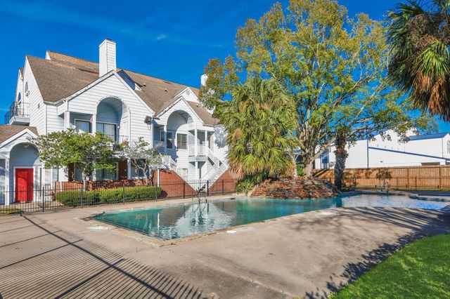 14550 Fonmeadow Drive 803, Houston, TX 77035