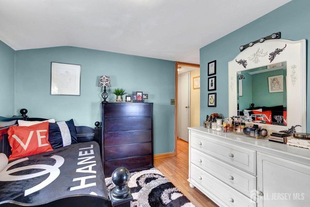 3 State Street, Carteret, NJ 07008