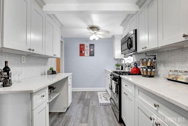 3 State Street, Carteret, NJ 07008