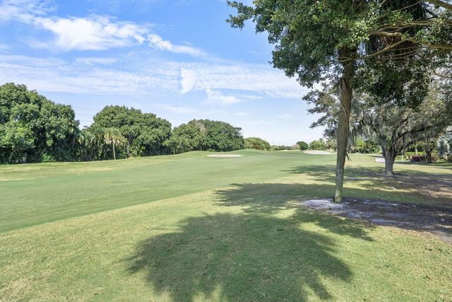 6435 Three Lakes Lane, Boynton Beach, FL 33437