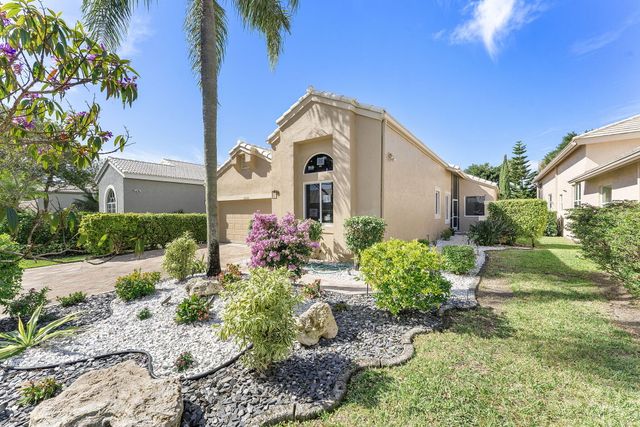 6435 Three Lakes Lane, Boynton Beach, FL 33437