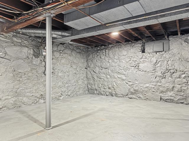 230 Orchard St, Watertown, MA 02472