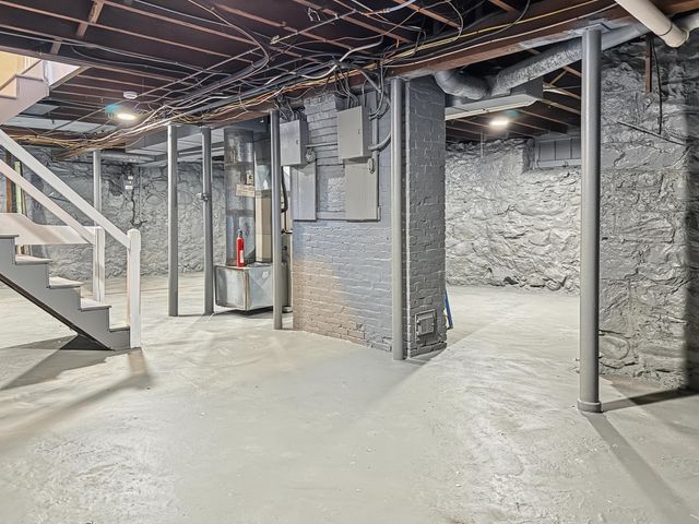230 Orchard St, Watertown, MA 02472