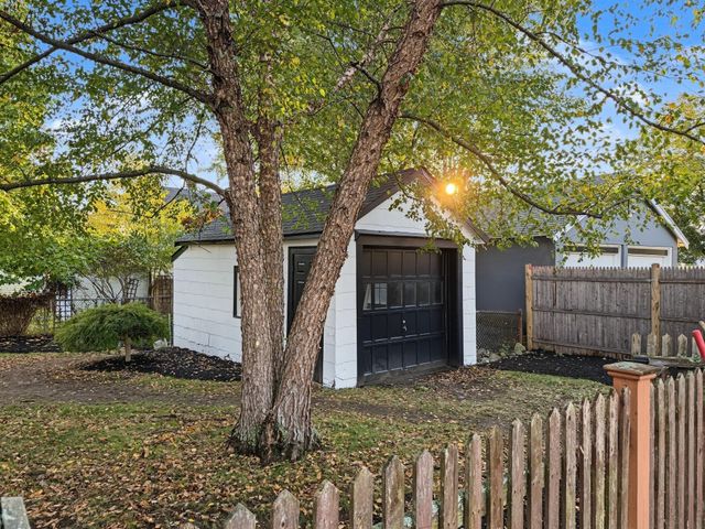 230 Orchard St, Watertown, MA 02472