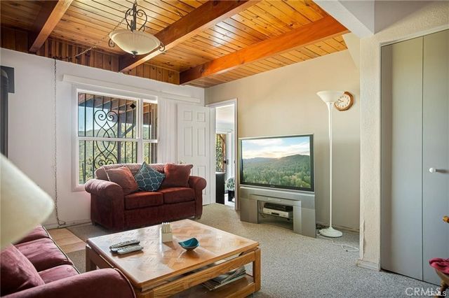 30400 Live Oak, Running Springs, CA 92382