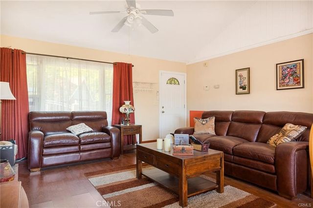 30400 Live Oak, Running Springs, CA 92382