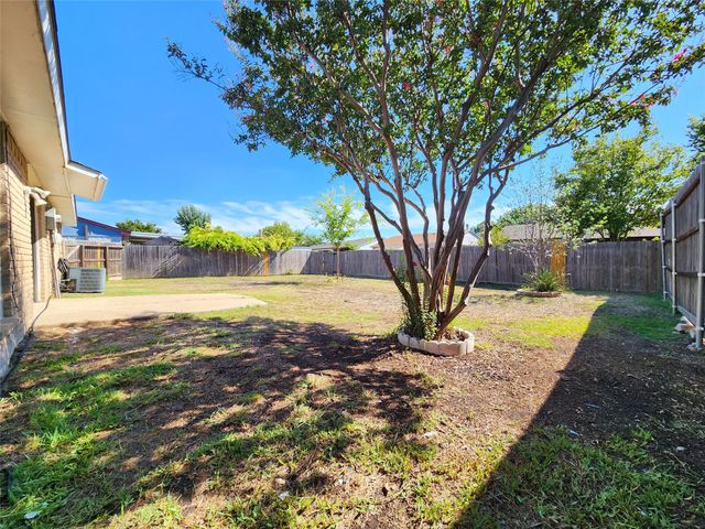 5541 Ragan Drive, The Colony, TX 75056