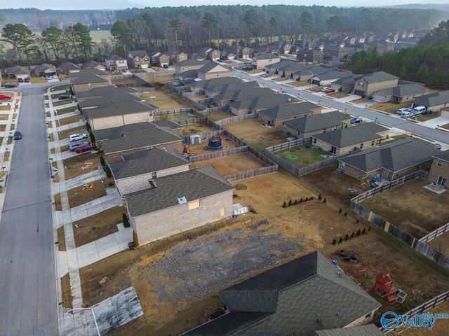 121 Winstead Circle, Owens Cross Roads, AL 35763