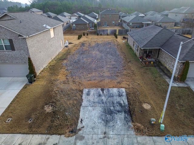 121 Winstead Circle, Owens Cross Roads, AL 35763