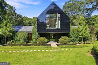 2716 Ridgewood Road, Atlanta, GA 30327