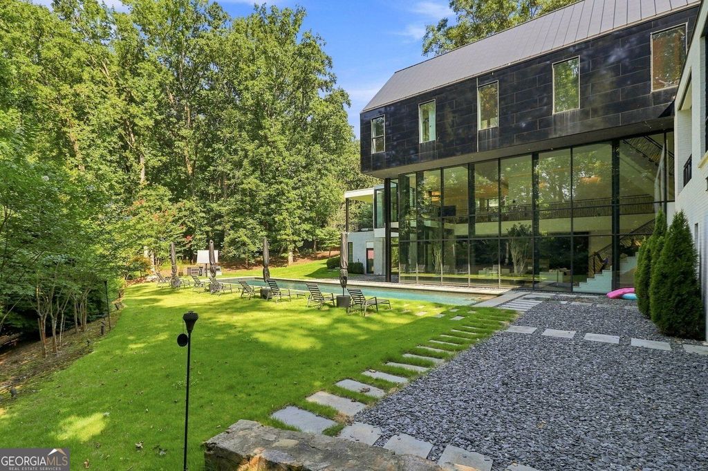 2716 Ridgewood Road, Atlanta, GA 30327 — photo 4