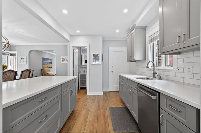 93 WEST 38TH ST, Bayonne, NJ 07002