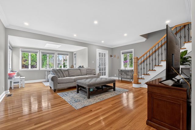 93 WEST 38TH ST, Bayonne, NJ 07002