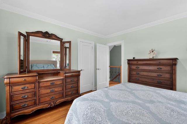 93 WEST 38TH ST, Bayonne, NJ 07002