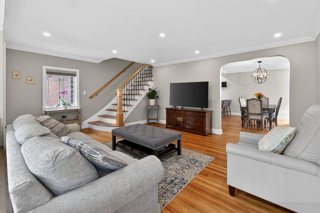 93 WEST 38TH ST, Bayonne, NJ 07002