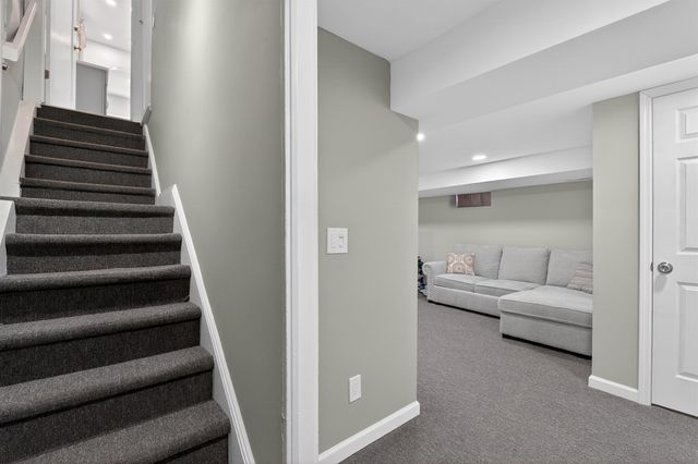 93 WEST 38TH ST, Bayonne, NJ 07002